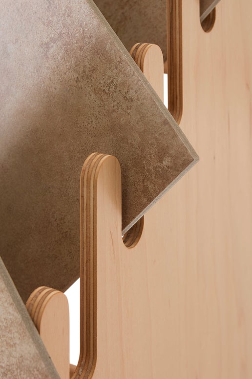 Design_Edge_Display_DTL_WithTile_1-3000x4500-1bb6833 (1).jpg