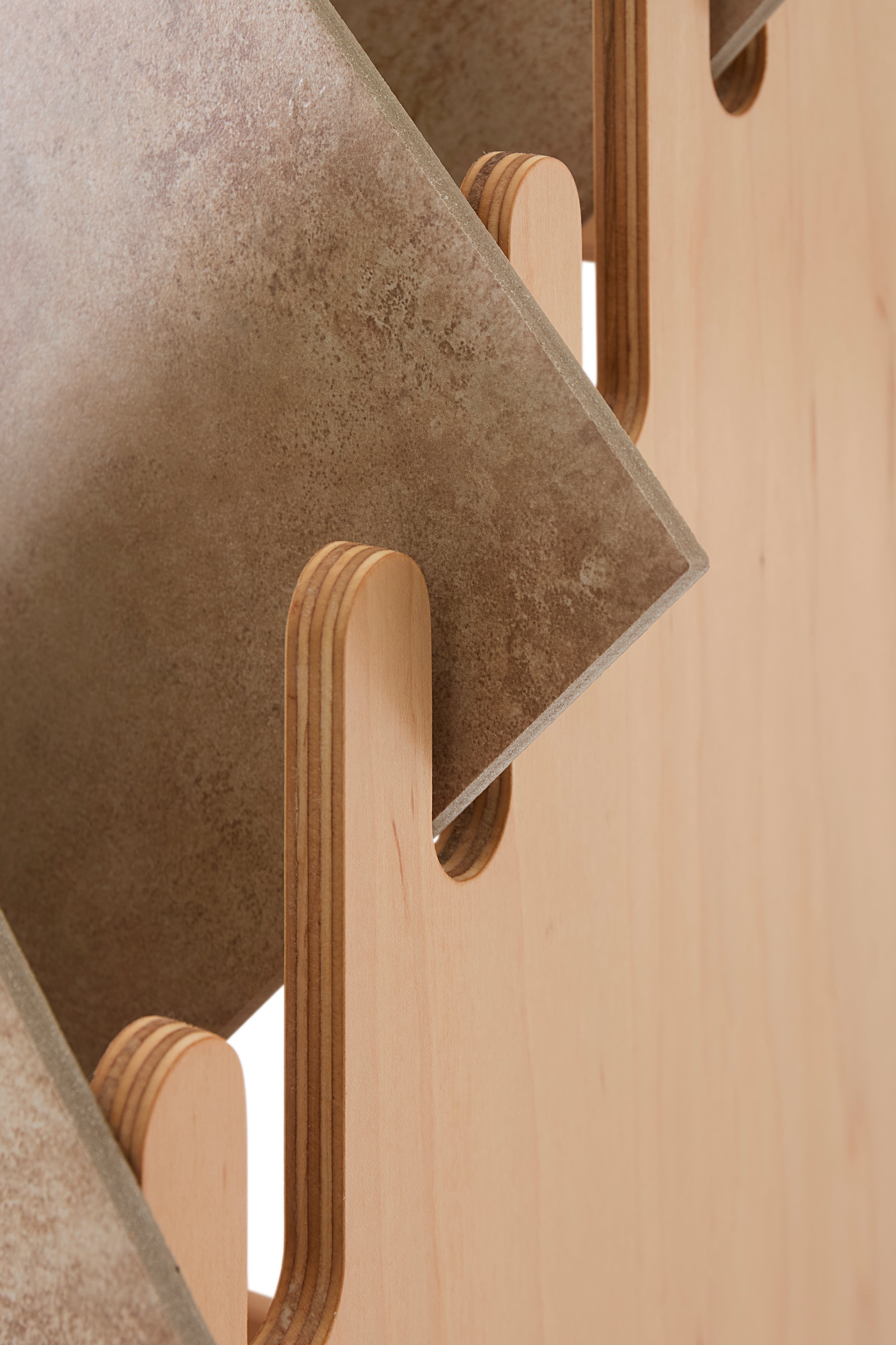 Design_Edge_Display_DTL_WithTile_1-3000x4500-1bb6833 (1).jpg